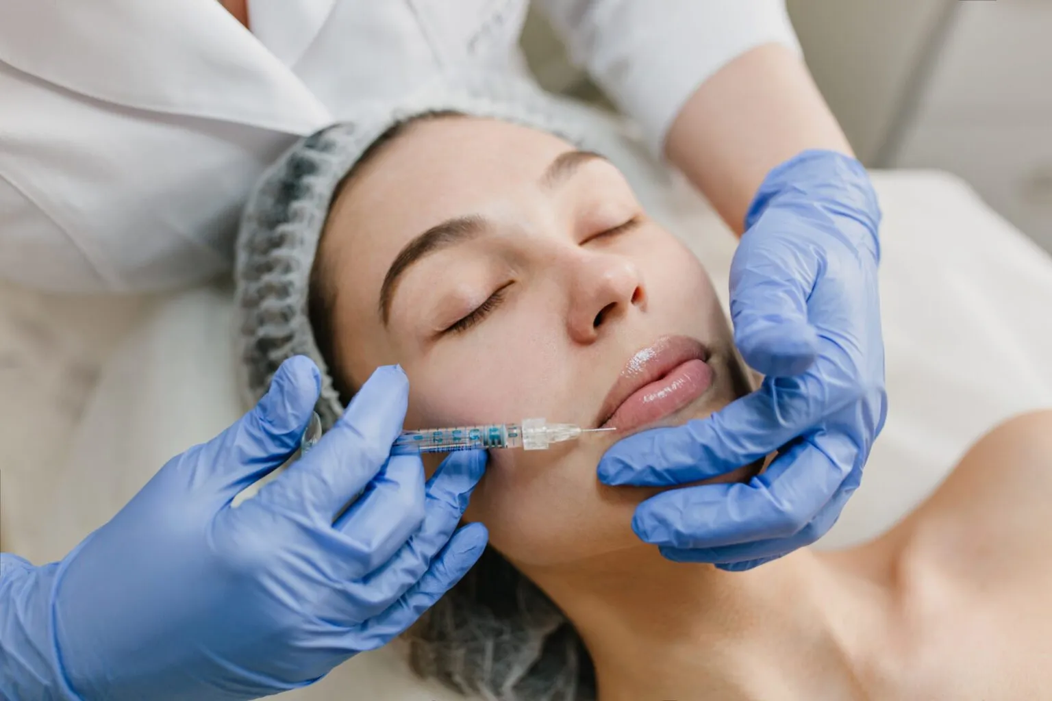 How to choose between dermal fillers or botulinum toxin