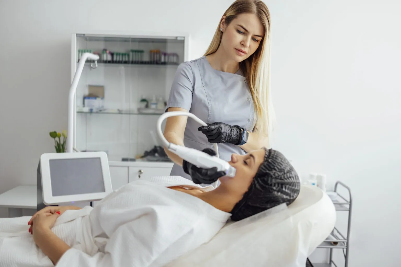 How Microneedling Can Transform Your Skin